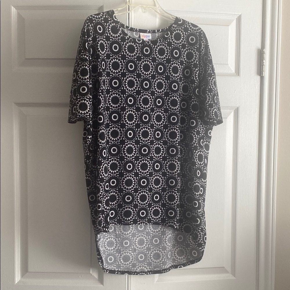 LuLaRoe irma. Size small
